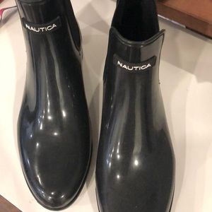 Like new nautica rain boots size 10